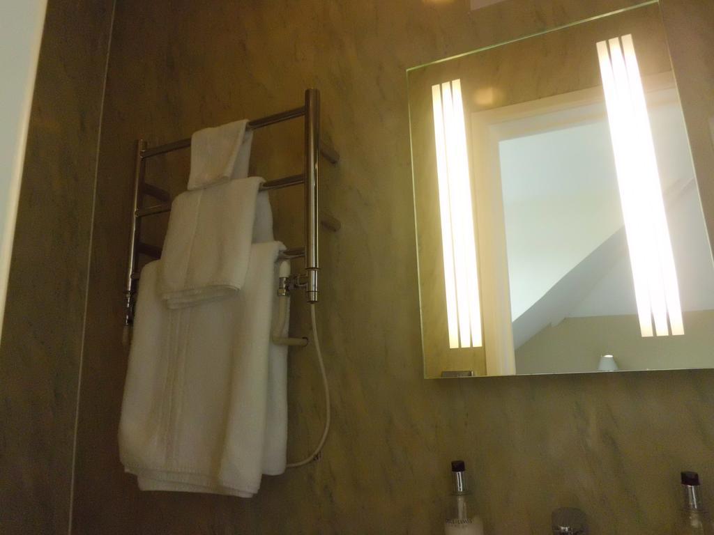 Fair Winds Guest House Brixham Quarto foto